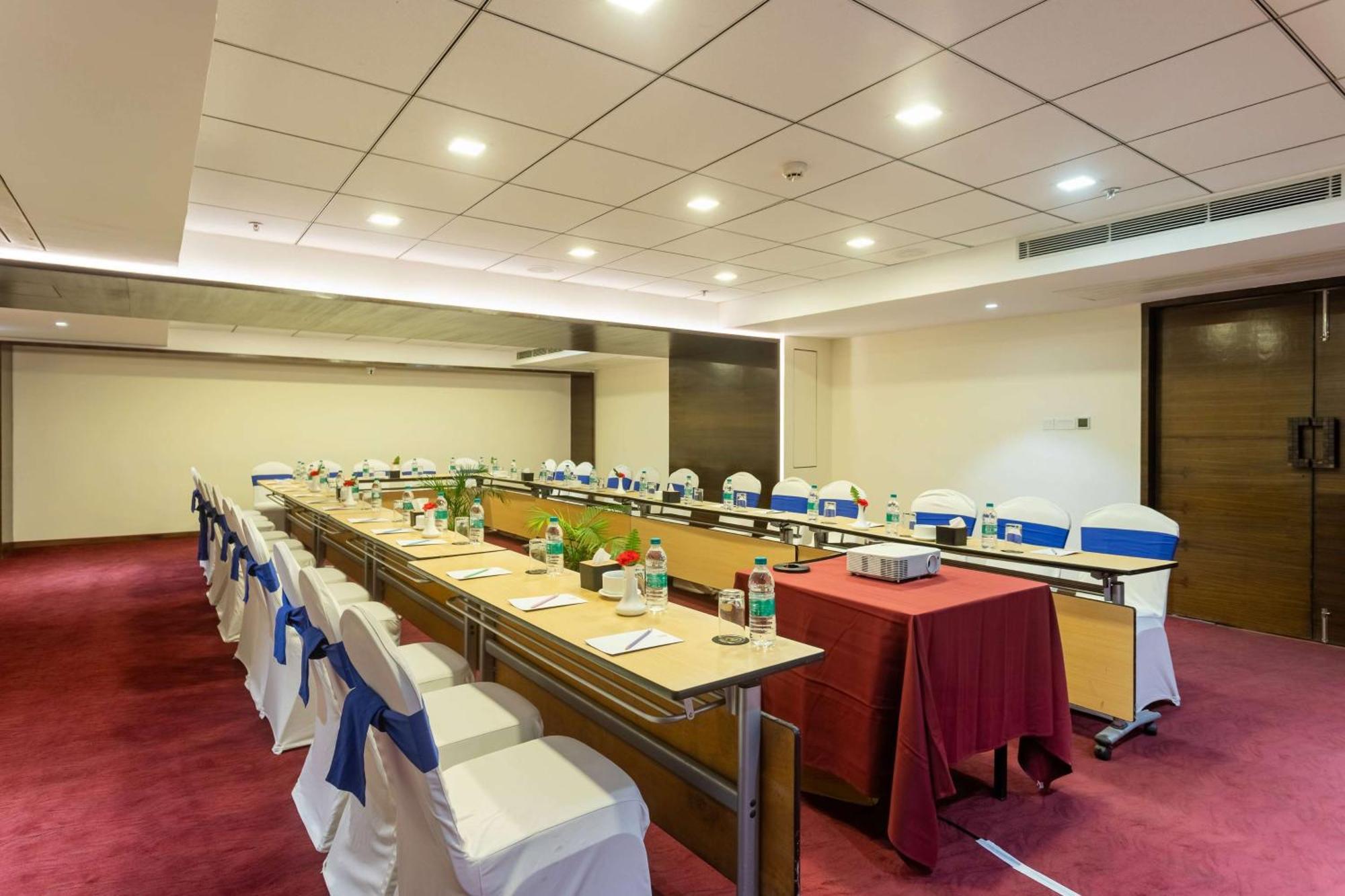 Ramada By Wyndham Kathmandu Dhumbarahi Hotel Exterior photo