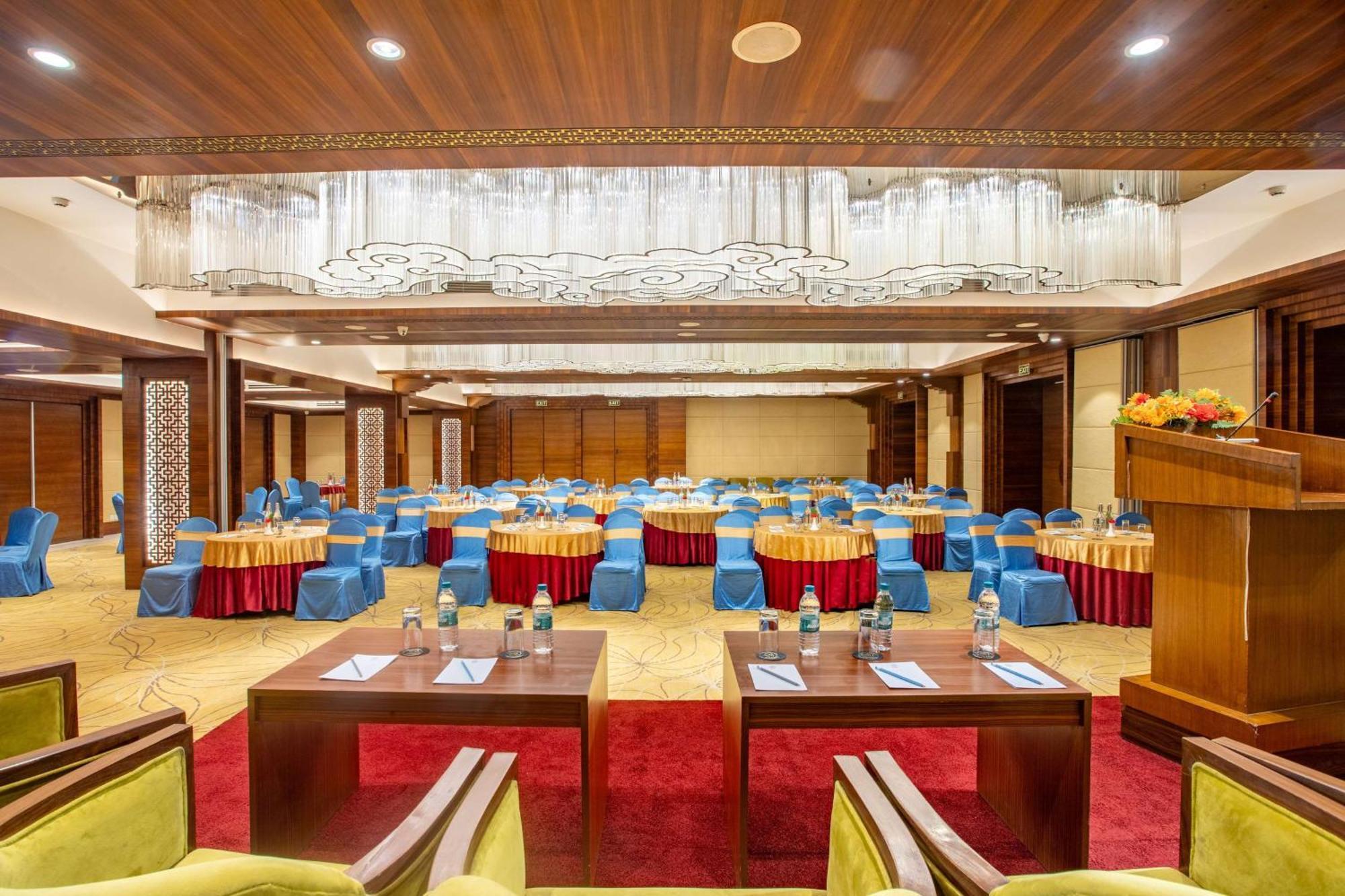 Ramada By Wyndham Kathmandu Dhumbarahi Hotel Exterior photo