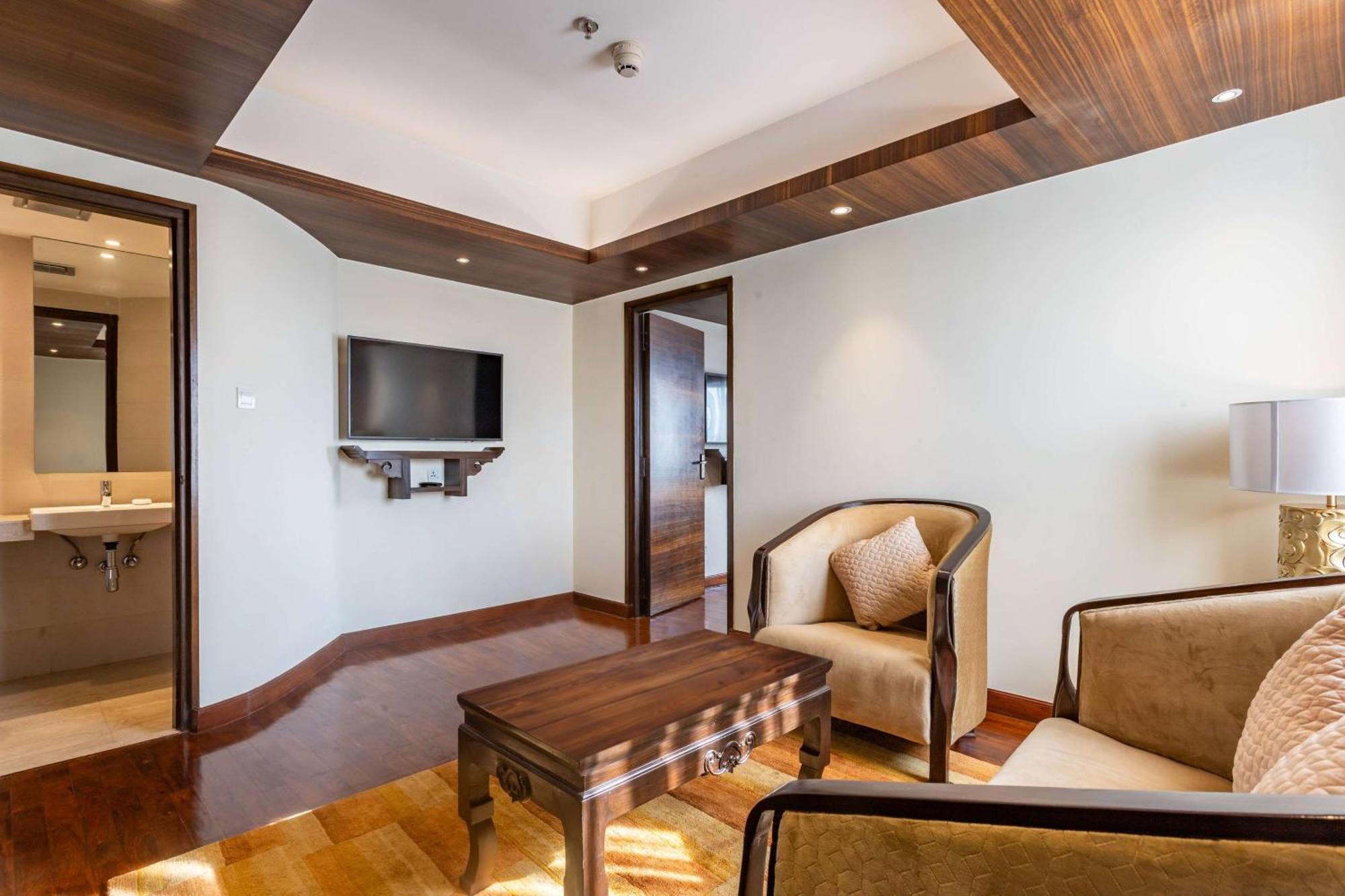 Ramada By Wyndham Kathmandu Dhumbarahi Hotel Exterior photo